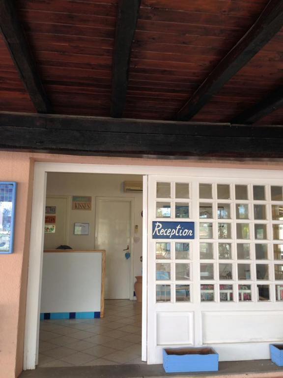 Baia Dei Delfini Aparthotel Furnari Exterior photo