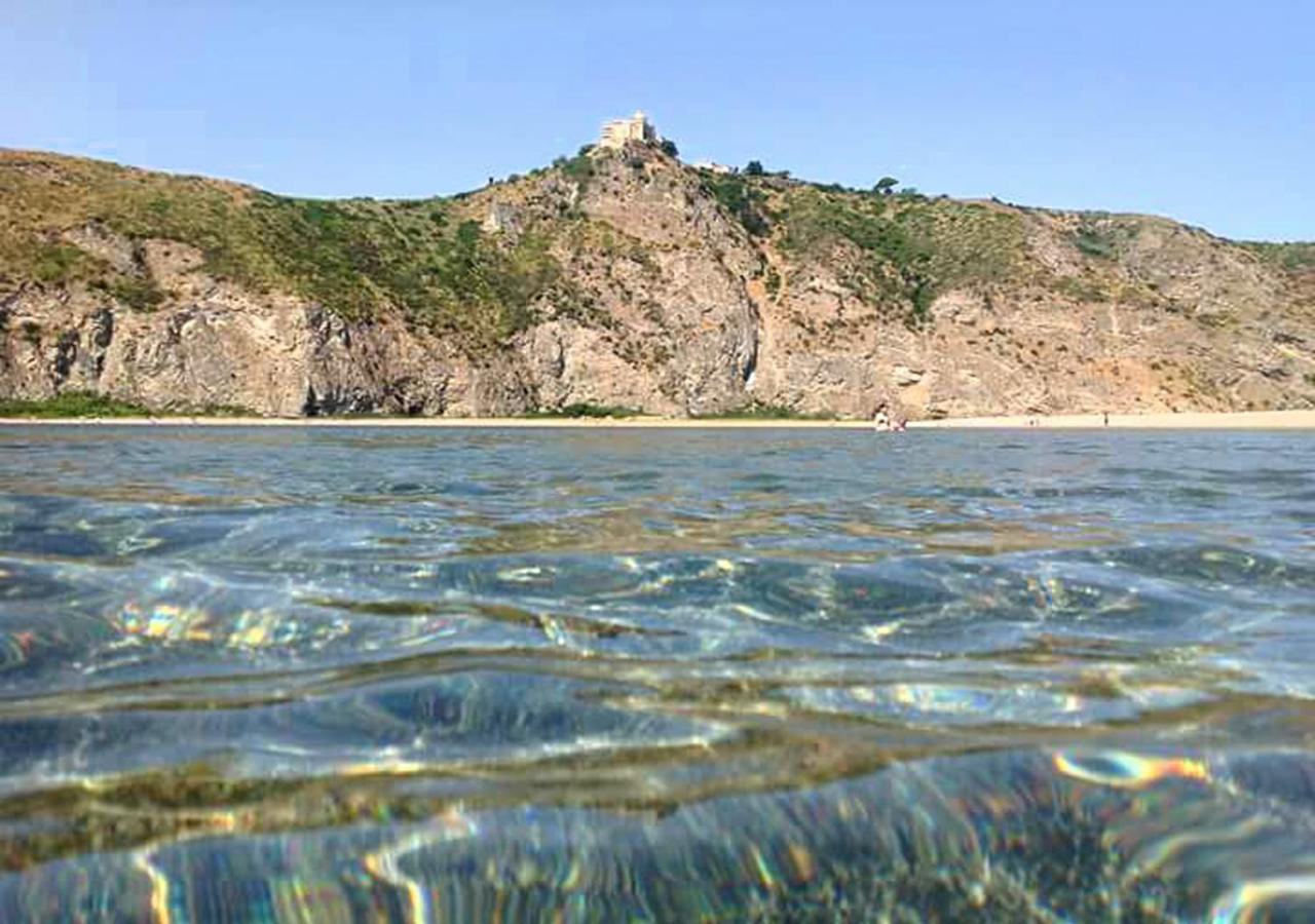 Baia Dei Delfini Aparthotel Furnari Exterior photo